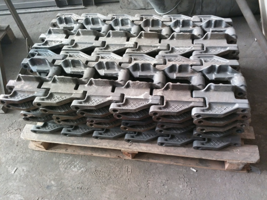 Звено гусеничное