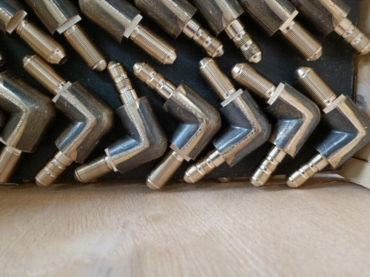 Штуцер 11.111-7